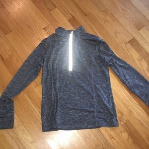 Long sleeve workout top